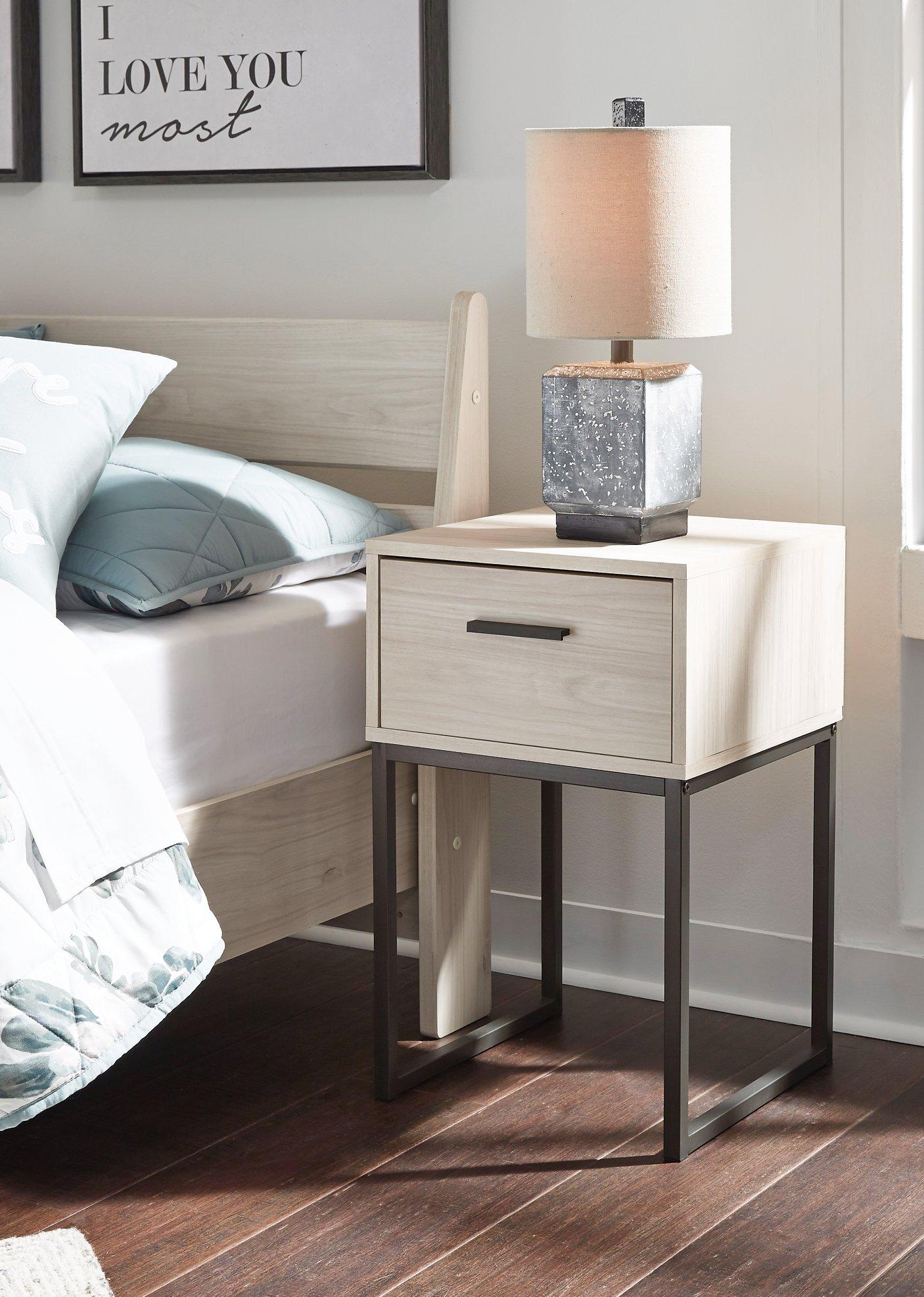 Nightstand Showdown: 2-Drawer vs. 3-Drawer—Which Storage is Right for Your Bedroom?