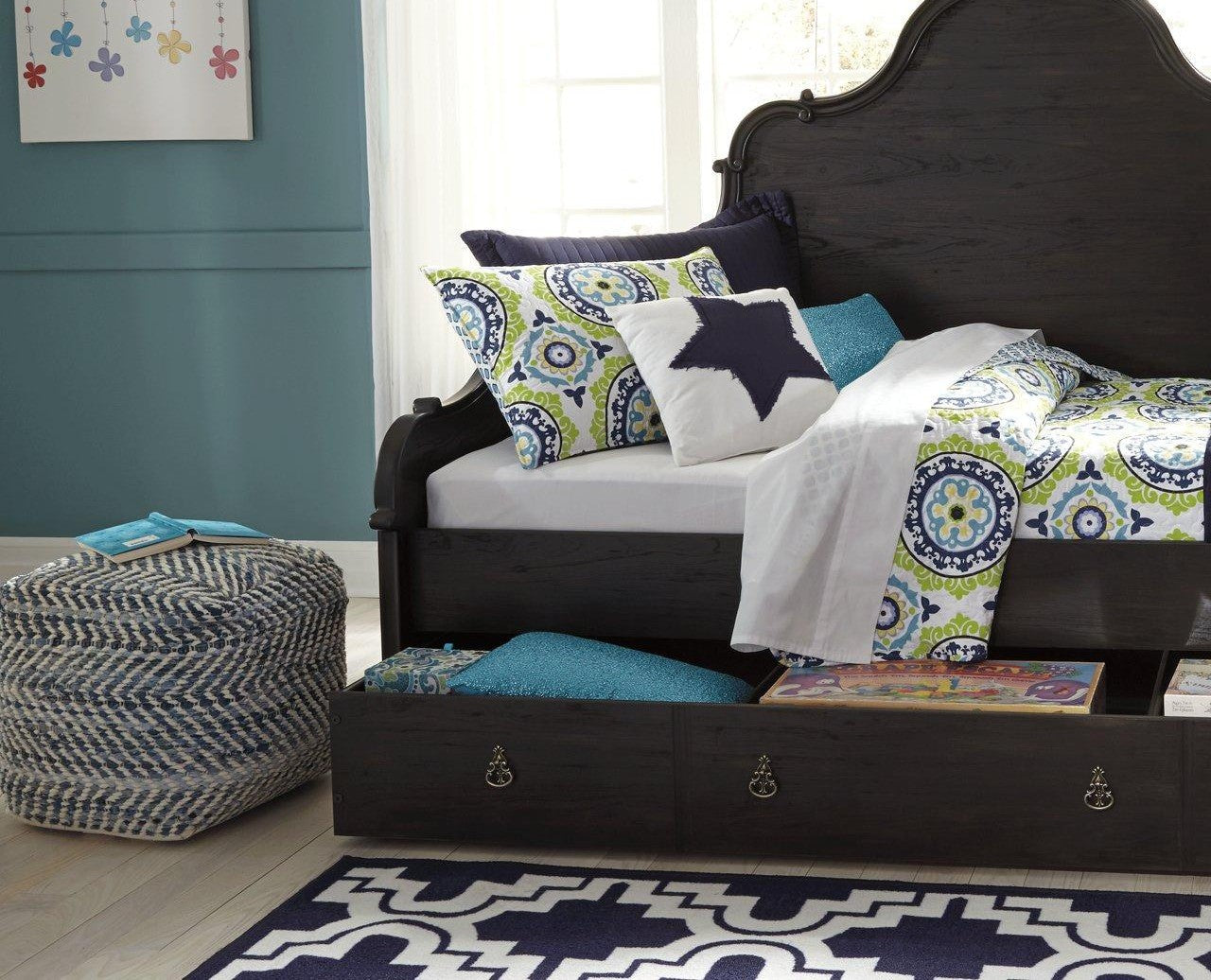 The Mighty Pouf: Why This Small Accent is Your Living Room’s Most Versatile Piece