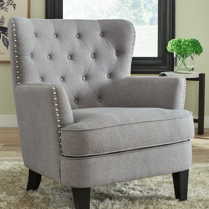 What type of accent chairs you need in order to style your living room?