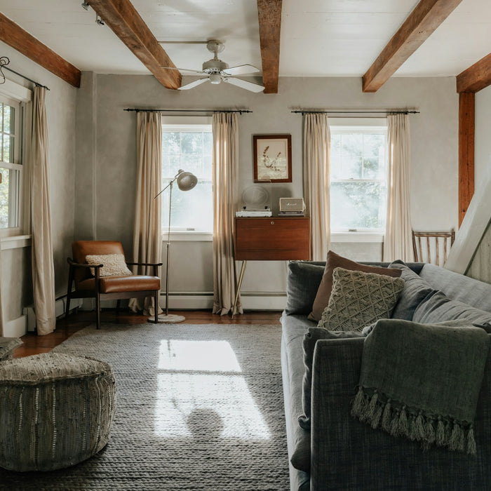 Winter Cozy: Transform Your Living Room into a Warm Winter Retreat