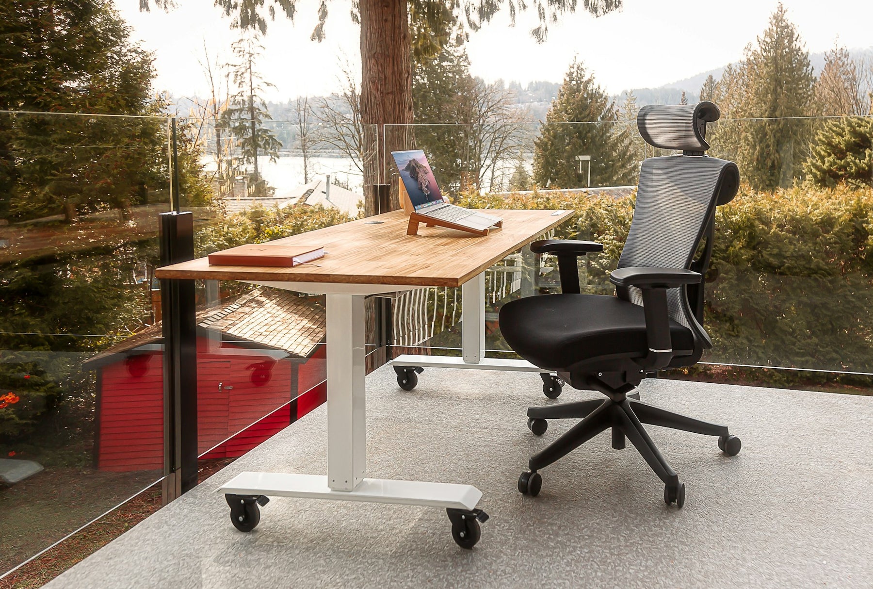 Maximizing Comfort with a Swivel Chair for Your Office Space
