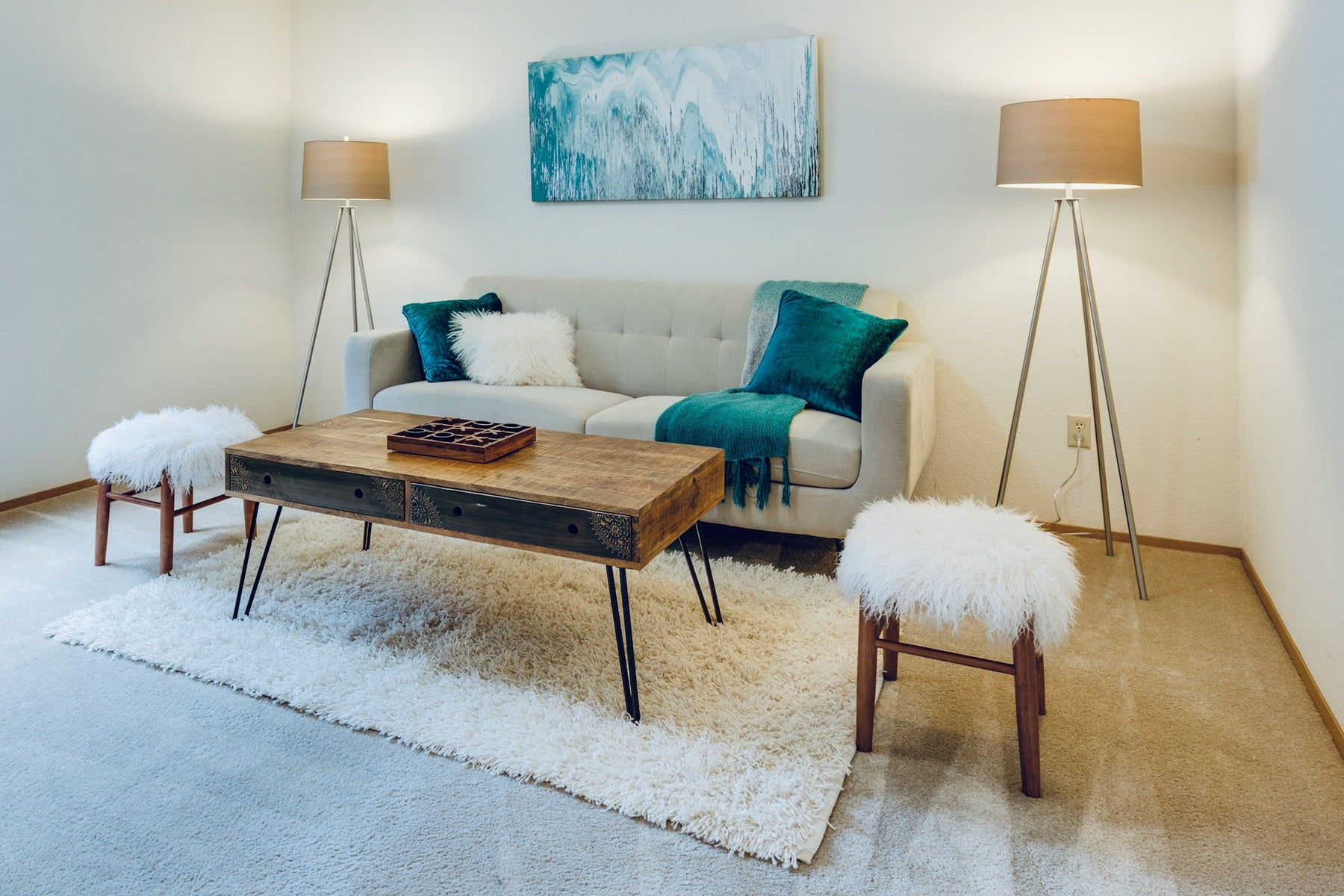 Furniture for Small Apartments: Maximizing Functionality Without Compromising Style