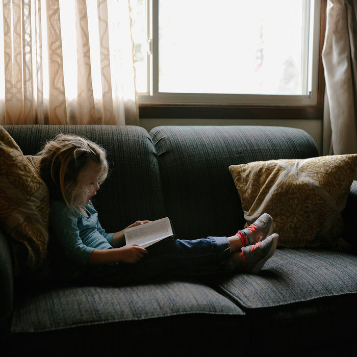 Creating a Kid-Friendly Living Room Without Sacrificing Style