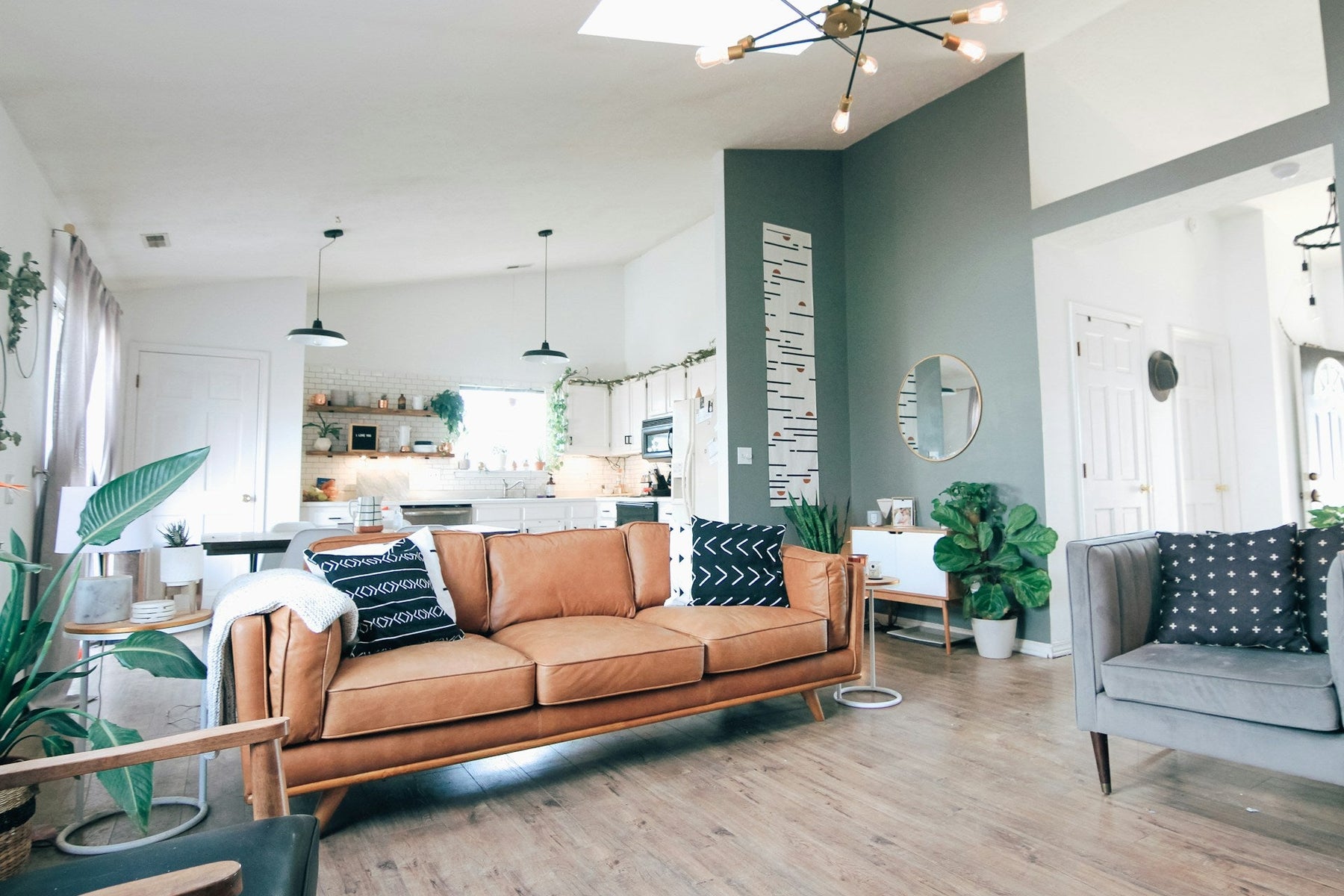 How to Warm Up Your Living Room for Every Season