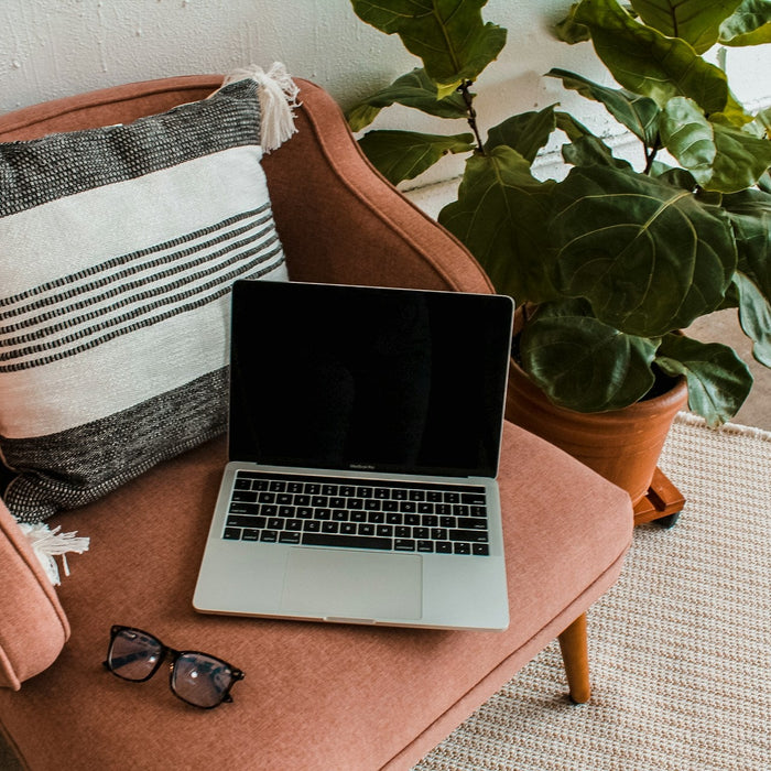 How to Use Accent Chairs to Transform Any Room