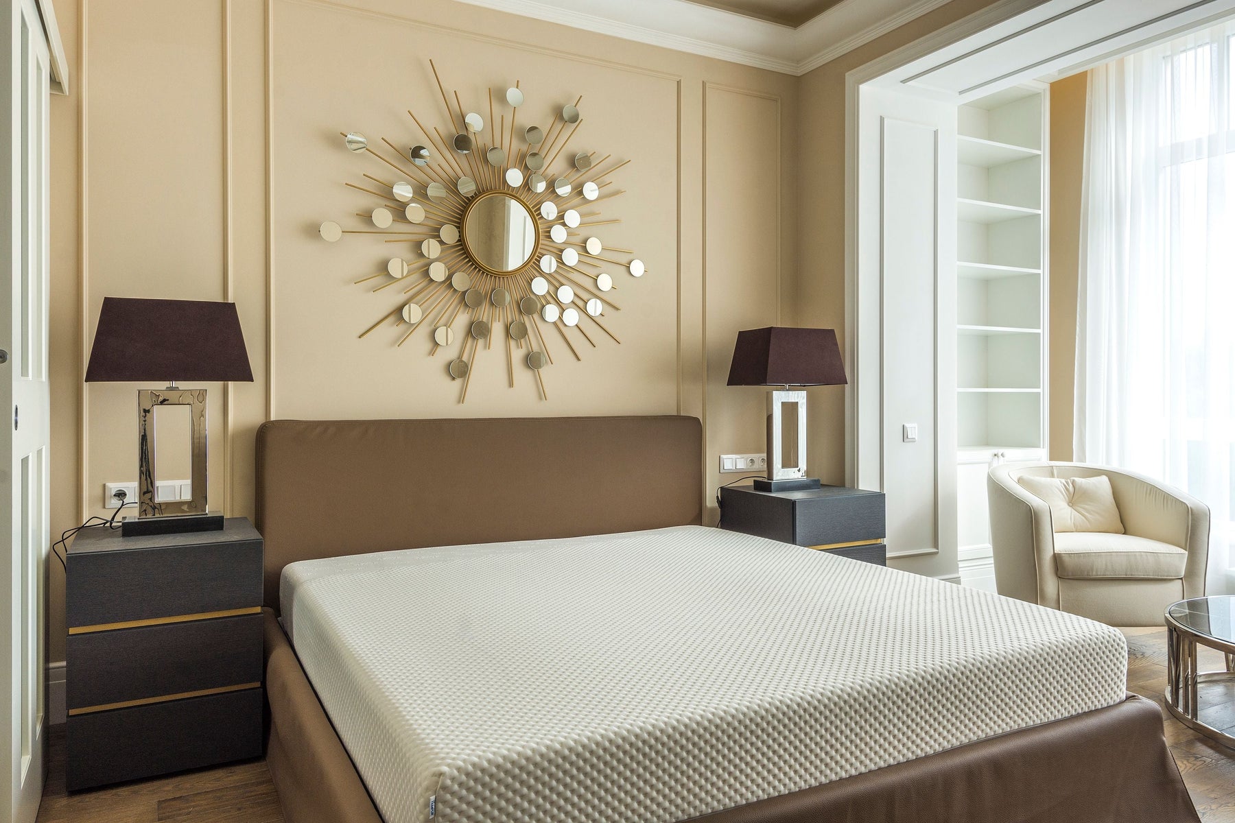 The Ultimate Mattress Buying Guide: Memory Foam vs. Hybrid vs. Innerspring
