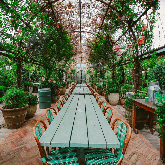 Alfresco Entertaining: Outdoor Dining Sets and Patio Chat Ensembles