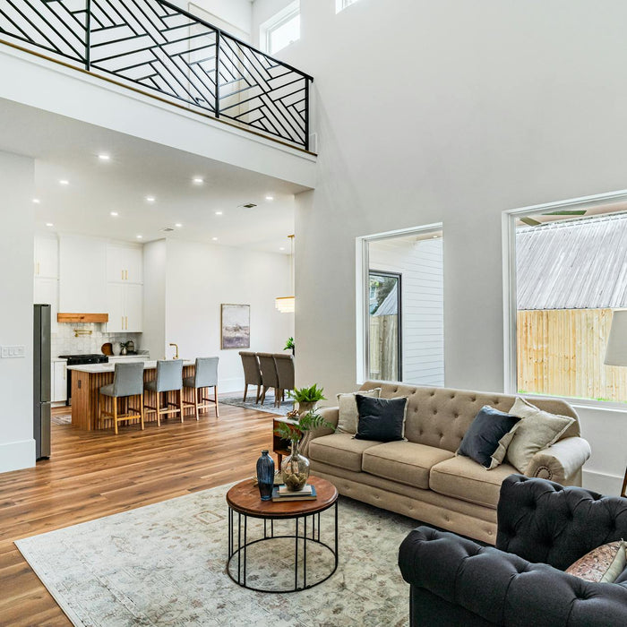 Seasonal Decor Swaps: Transitioning Your Living Room Through the Year