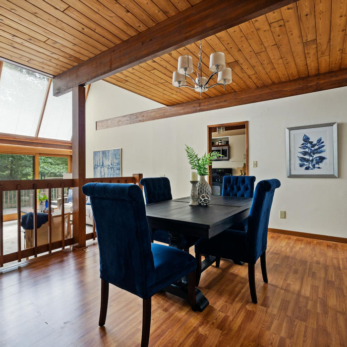 How to Create a Formal Dining Room That Balances Daily Style with Holiday Entertaining