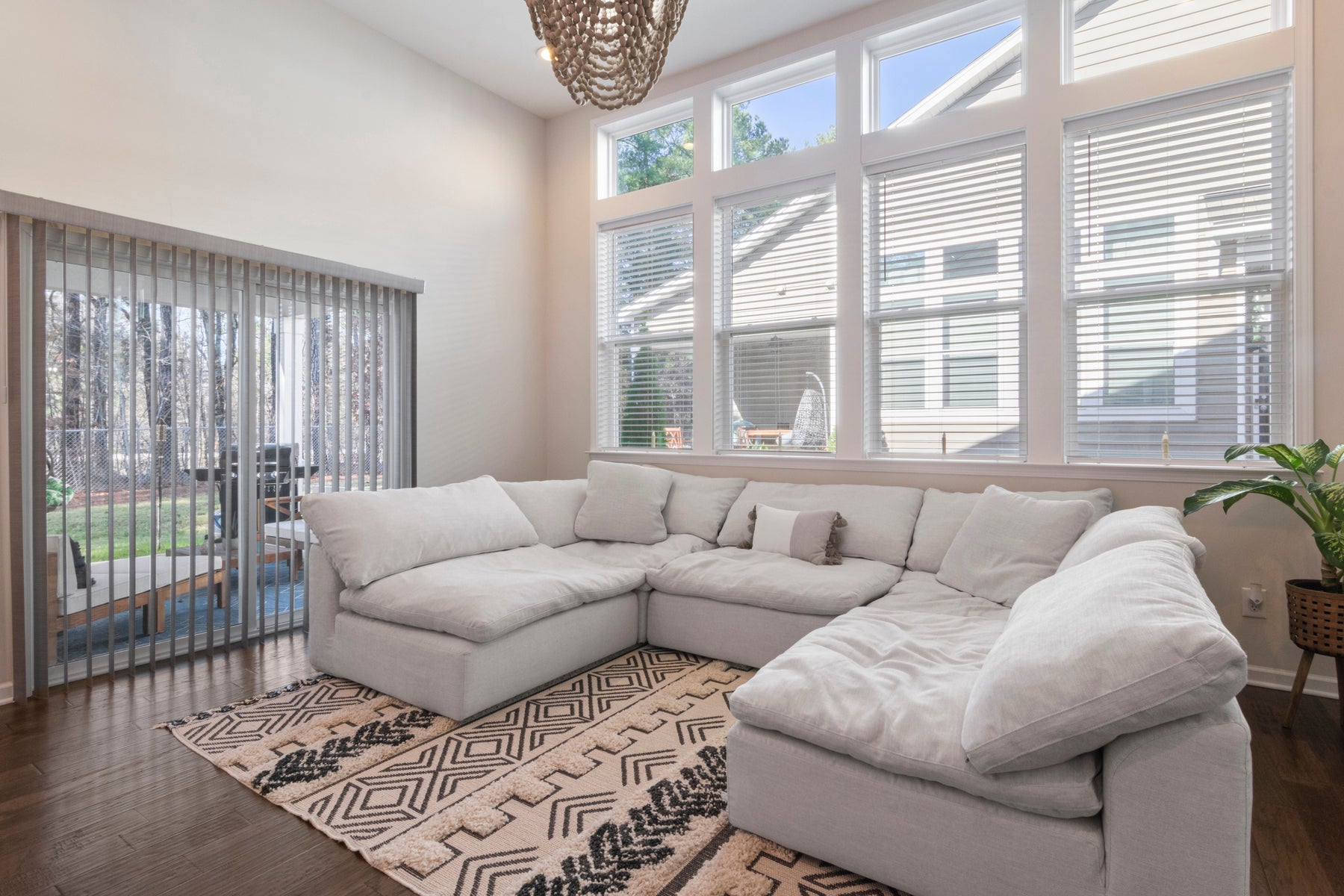 Sectional vs. Sofa &amp; Loveseat: Which Living Room Layout Suits Your Space?