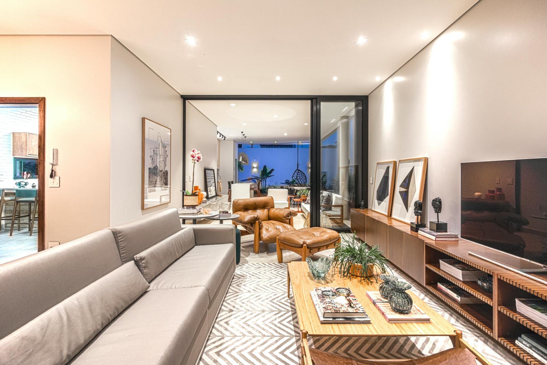 Living Room Layout Ideas: How to Arrange Furniture for Better Flow