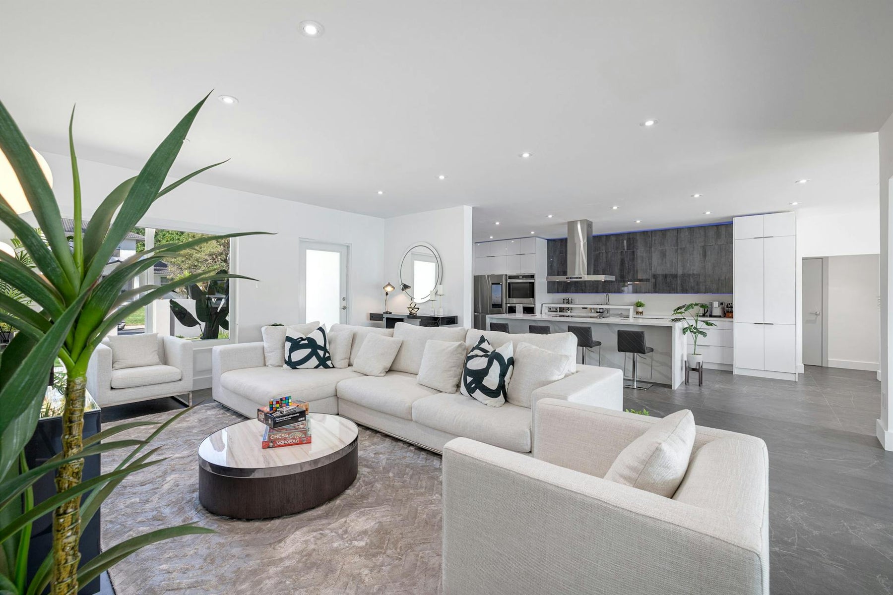 The Best Furniture Layouts for Open-Concept Living Spaces