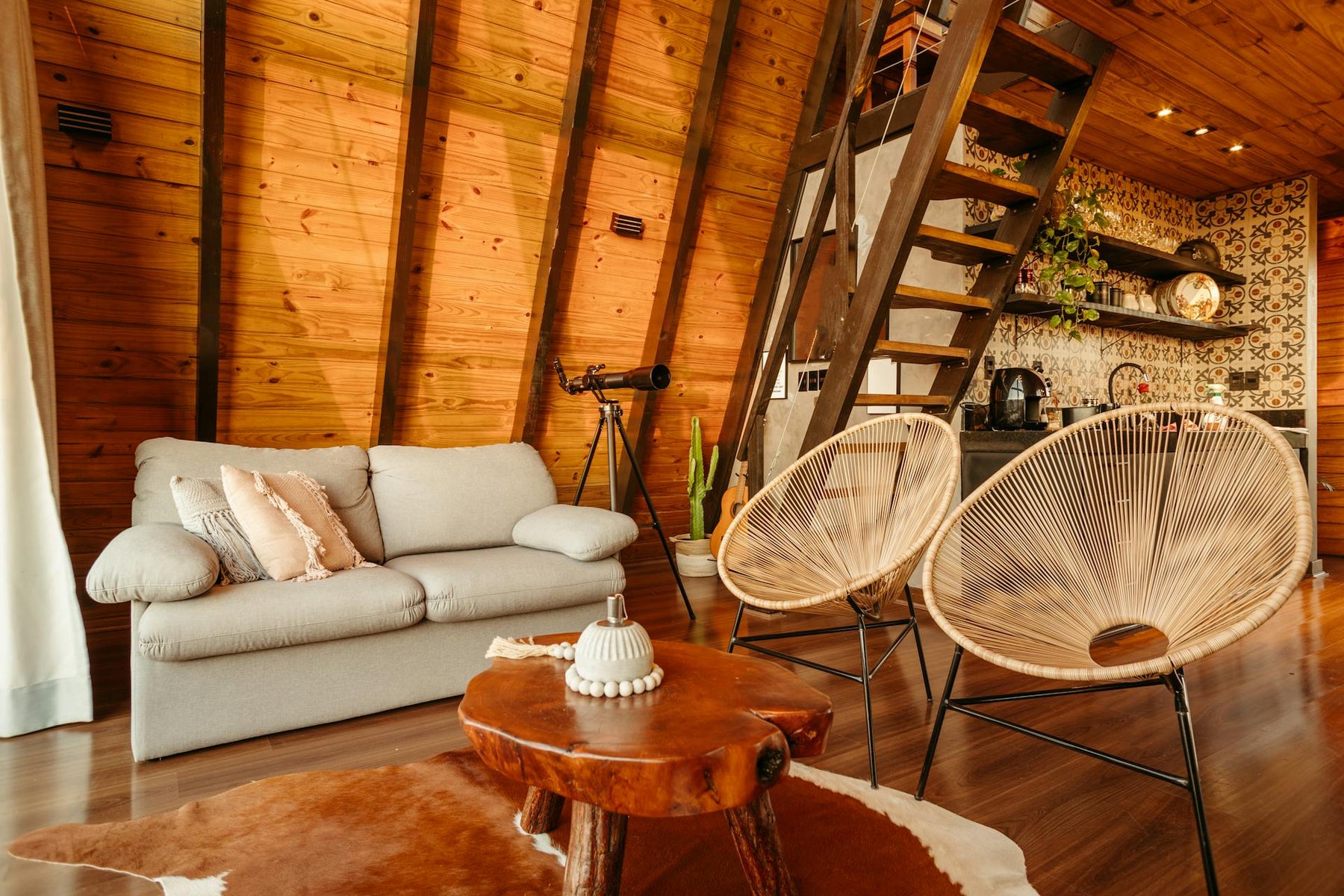 Sustainable Furniture: How to Choose Eco-Friendly Pieces for Your Home