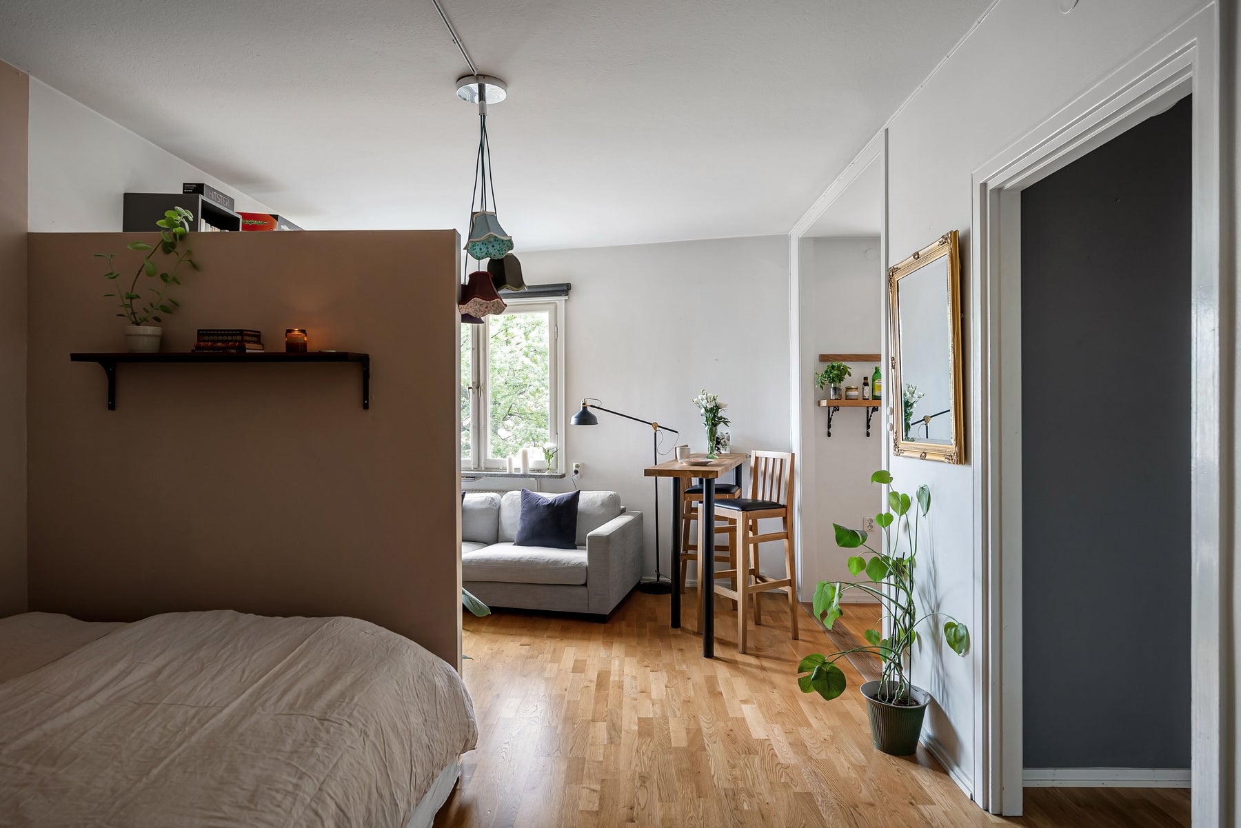 Small Space, Big Style: 7 Smart Furniture Hacks for Apartments and Condos