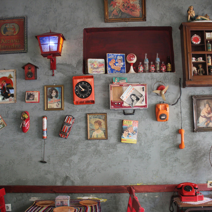 Accent Pieces That Transform a Room: Coffee Tables, Ottomans, and More