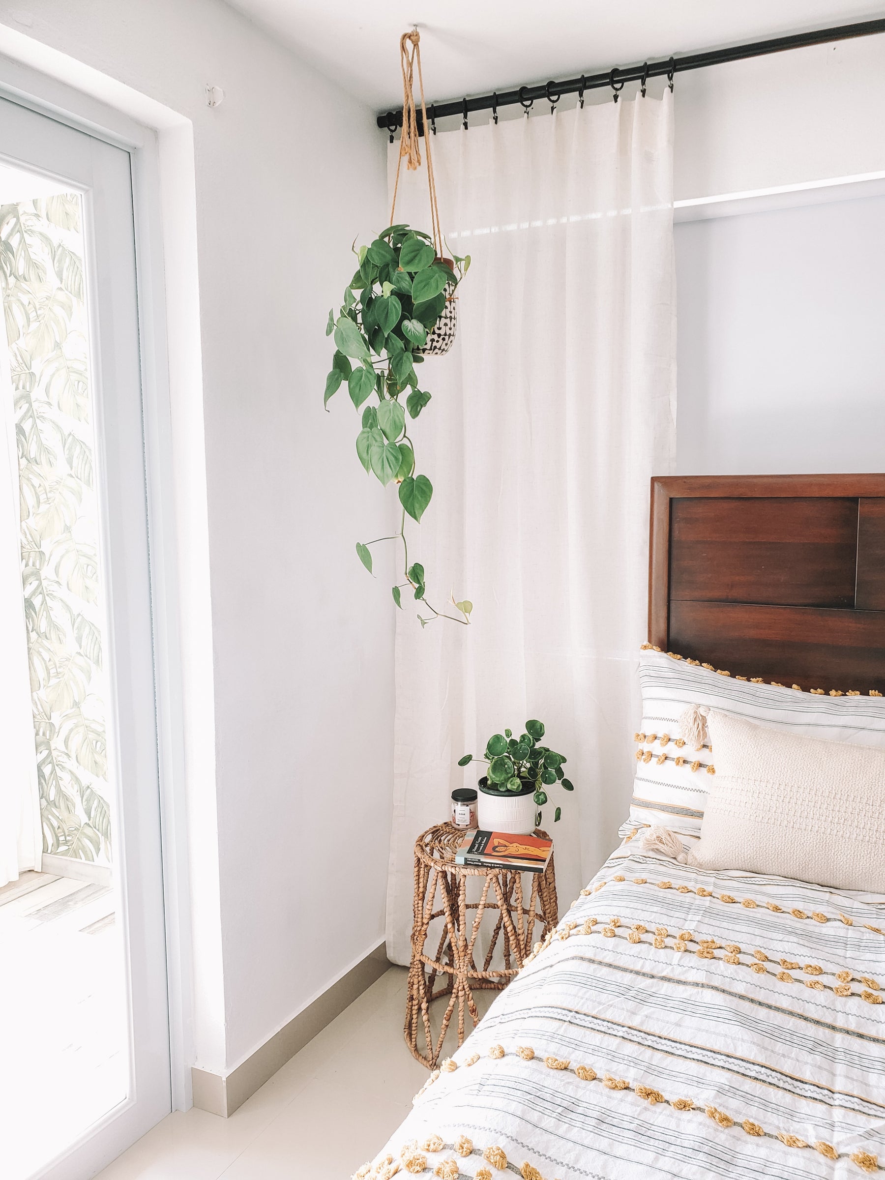 How To Create A Bohemian Inspired Bedroom?