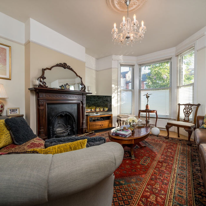 How to Choose the Perfect Living Room Sectional for Large Family Gatherings