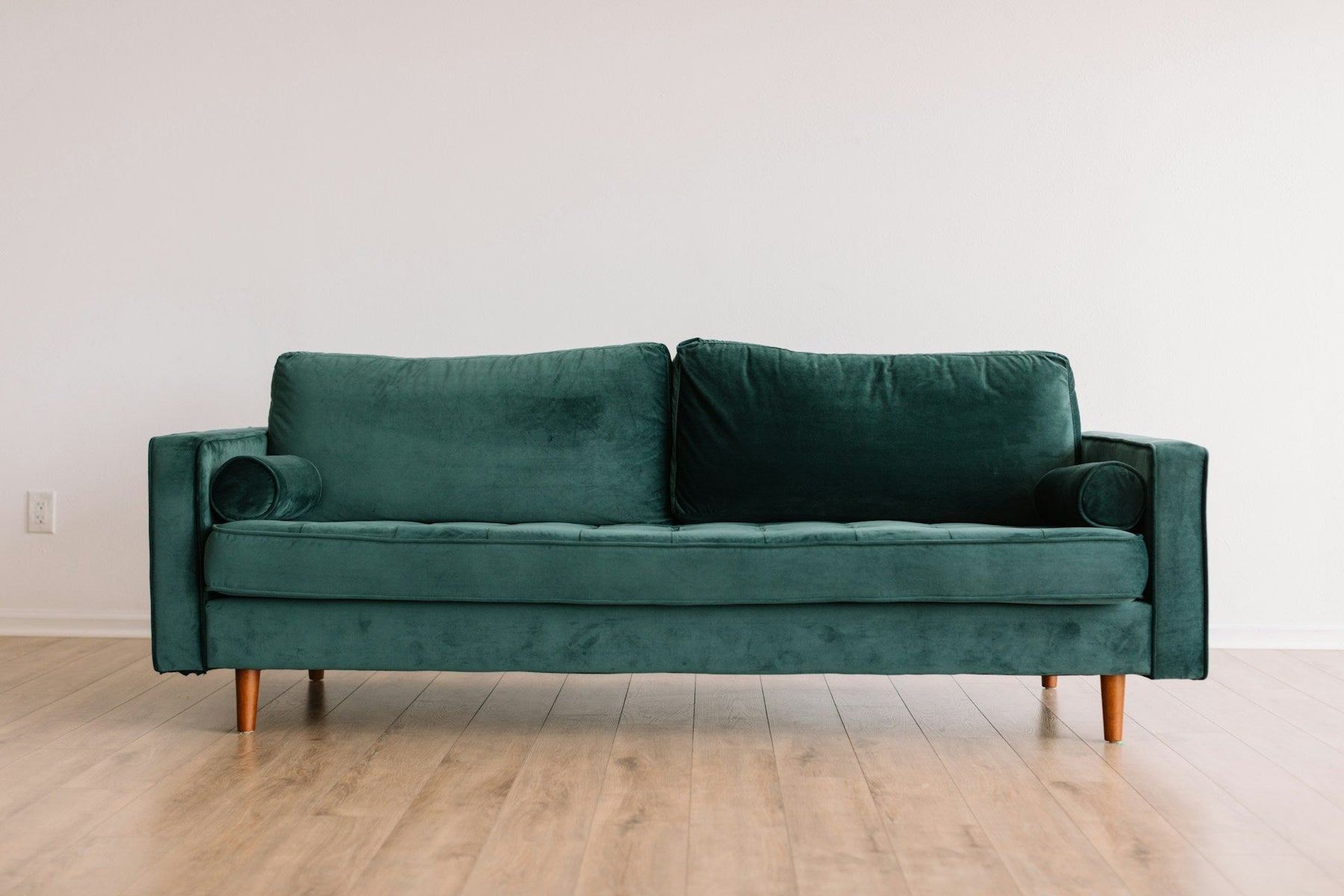 Upholstery and Fabric Guide: Choosing the Right Material for Your Sofa or Chair
