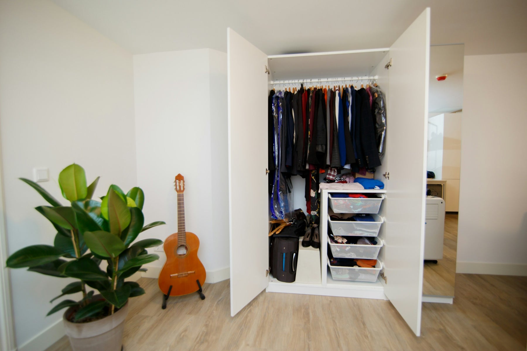 Creating an Organized and Stylish Closet Space