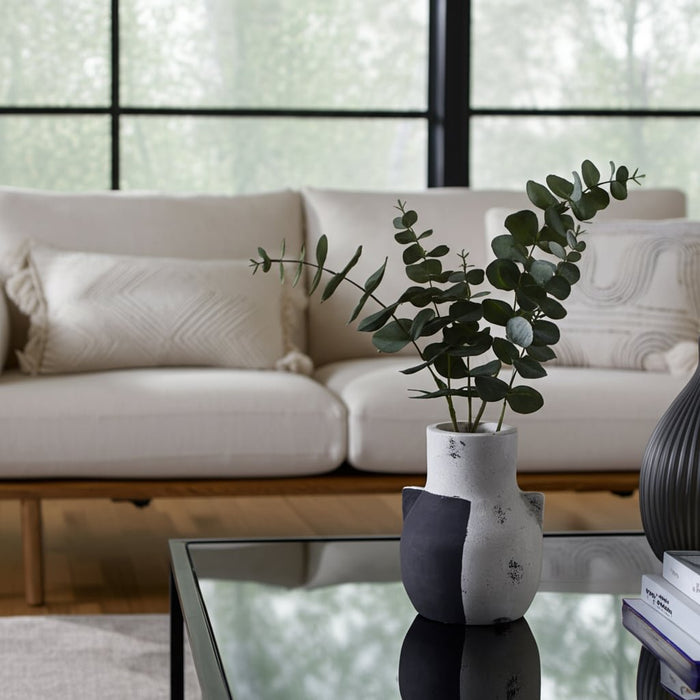 10-black-patch-modern-terracotta-vase-ivory-blk-11