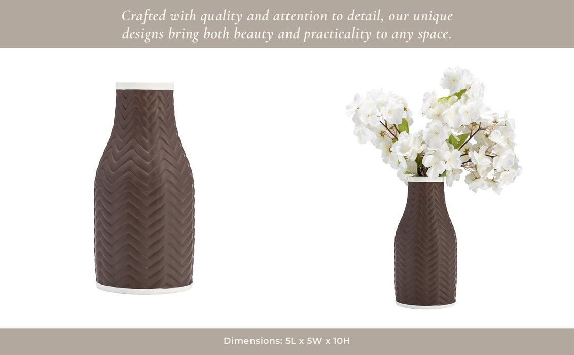 10-chevron-vase-java-12