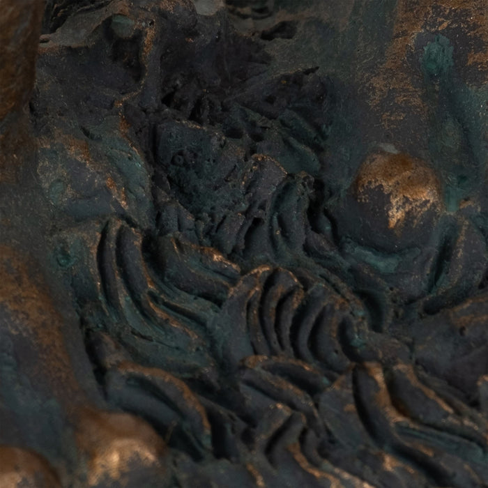 10-frog-with-watering-can-bronze-5