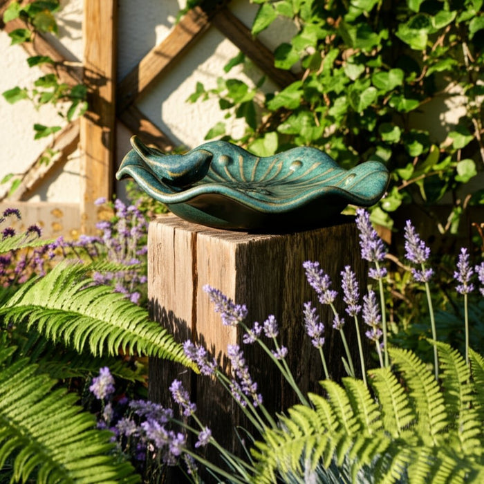 10x2-flower-birdbath-with-perched-bird-green-10