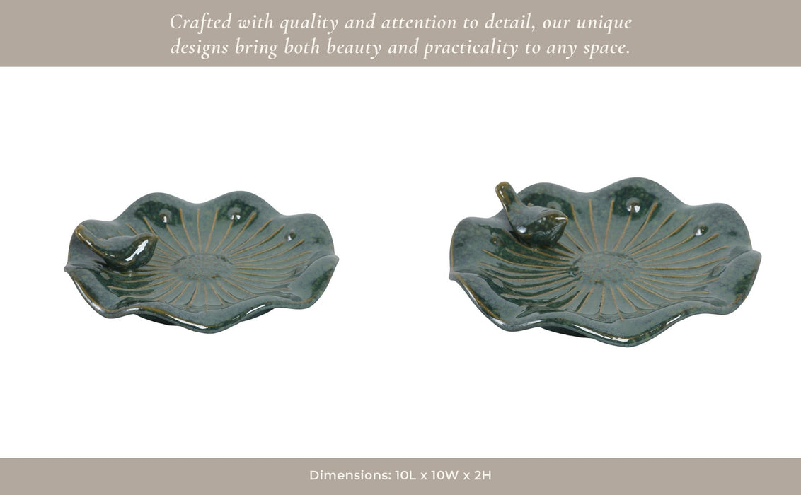 10x2-flower-birdbath-with-perched-bird-green-12