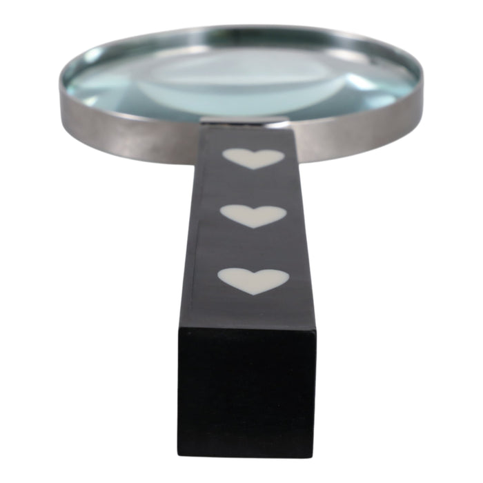 10x4-hearts-handle-magnifying-glass-black-white-6