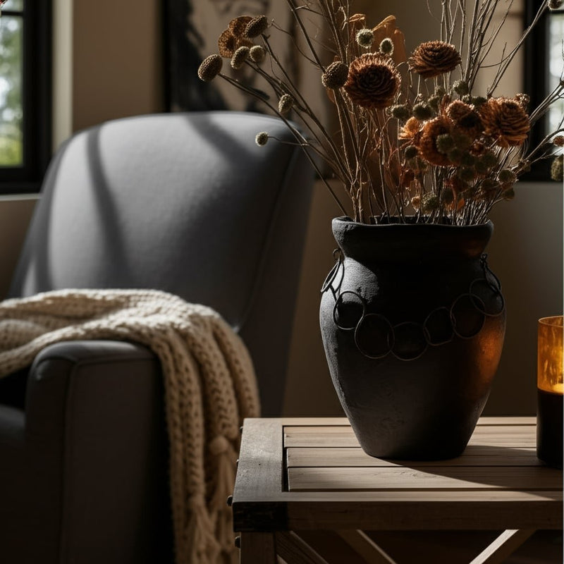 10x8-rustic-vase-with-chain-black-11