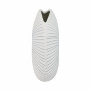 10x9-round-dotted-shell-vase-white-blue-3