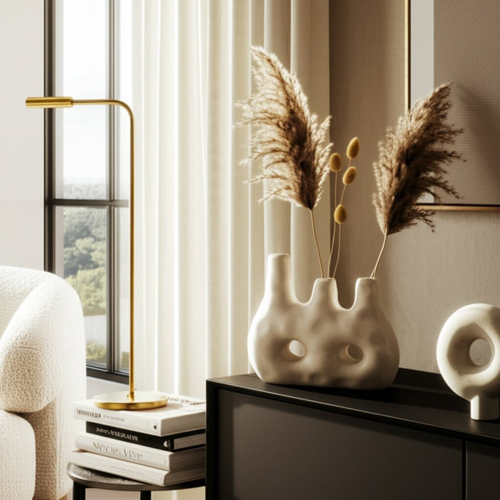 11-3-opening-vase-ivory-10