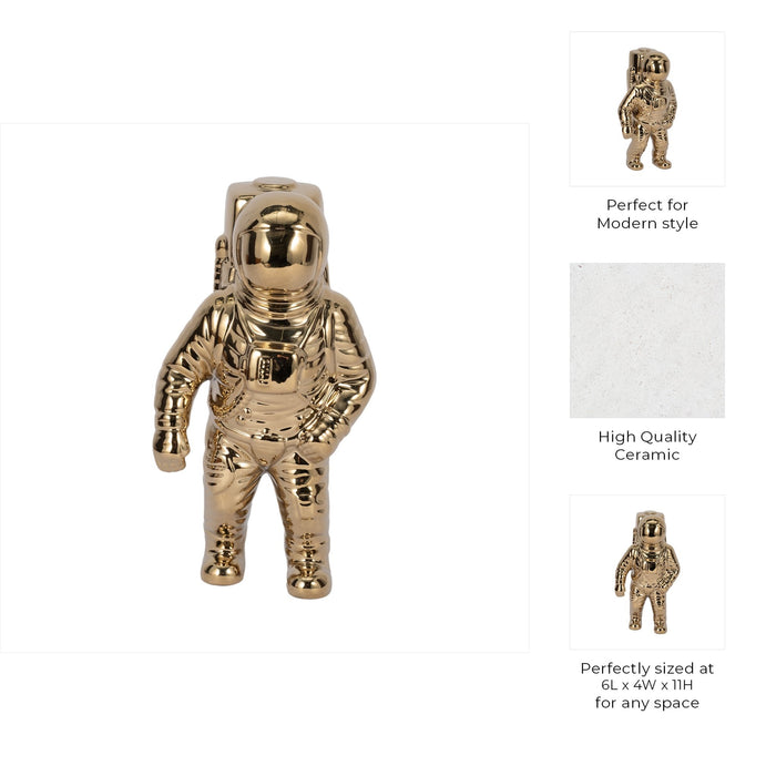 11-astronaut-statuette-gold-9