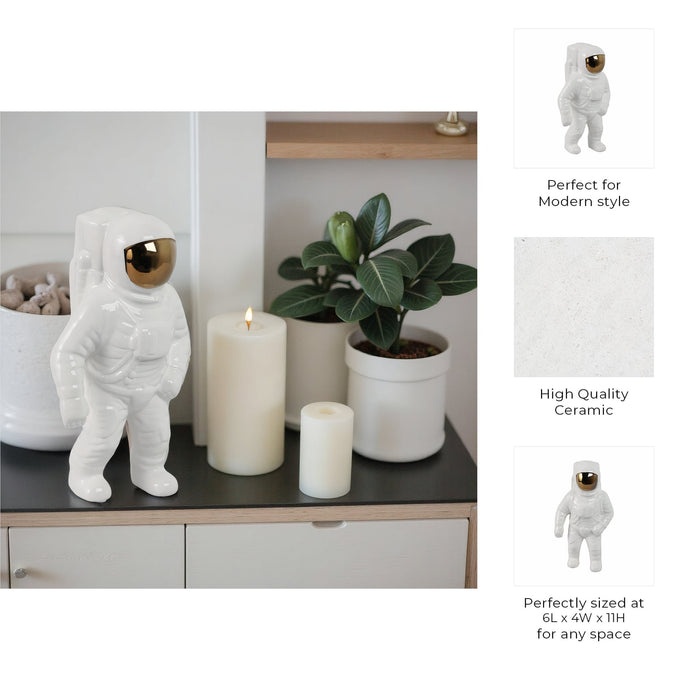 11-astronaut-statuette-white-gold-10