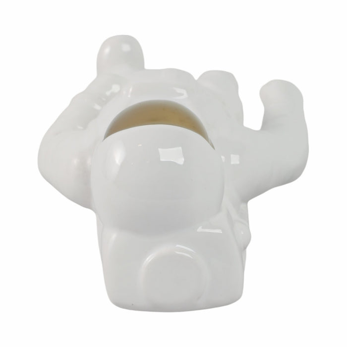 11-astronaut-statuette-white-gold-7