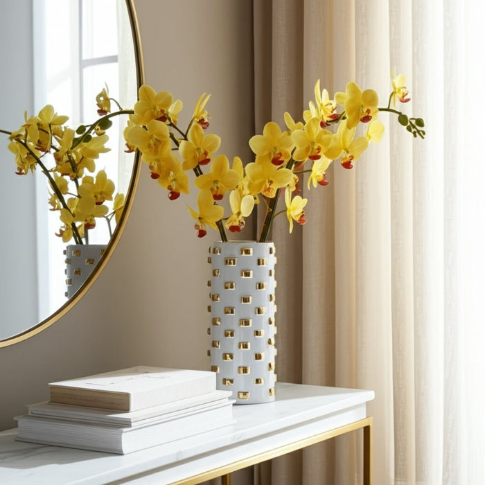 11-cylinder-vase-white-gold-9