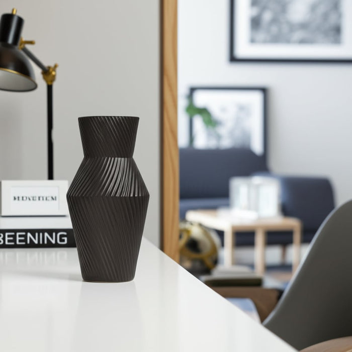 11-modern-totem-vase-black-9