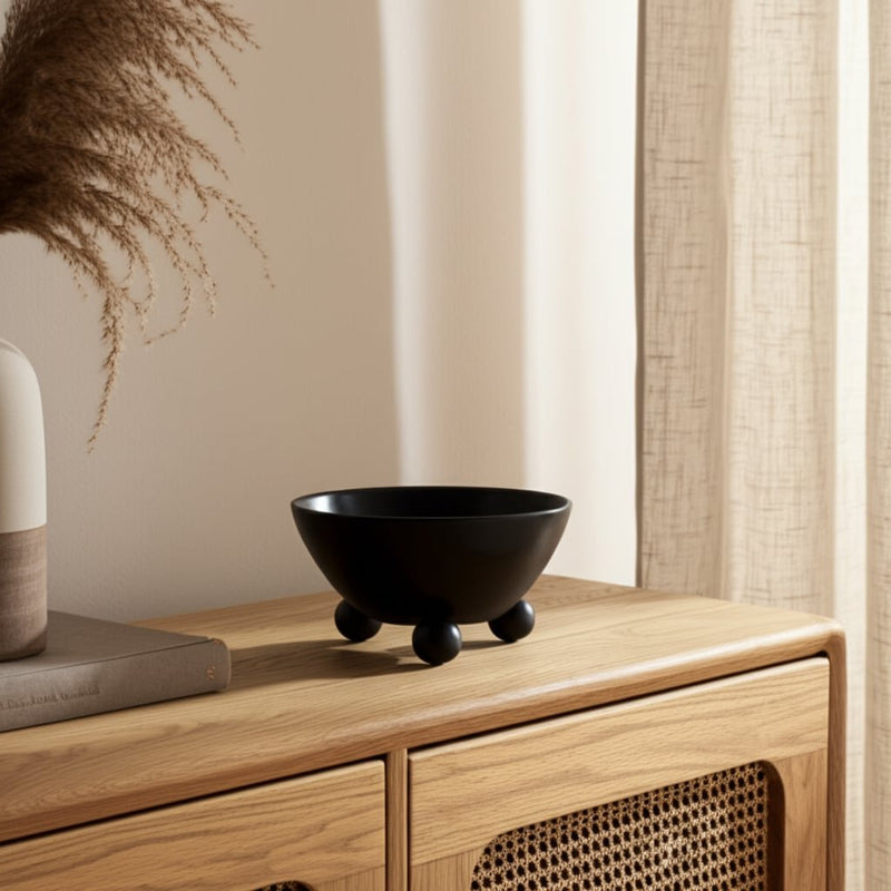 12-bowl-with-ball-feet-black-10