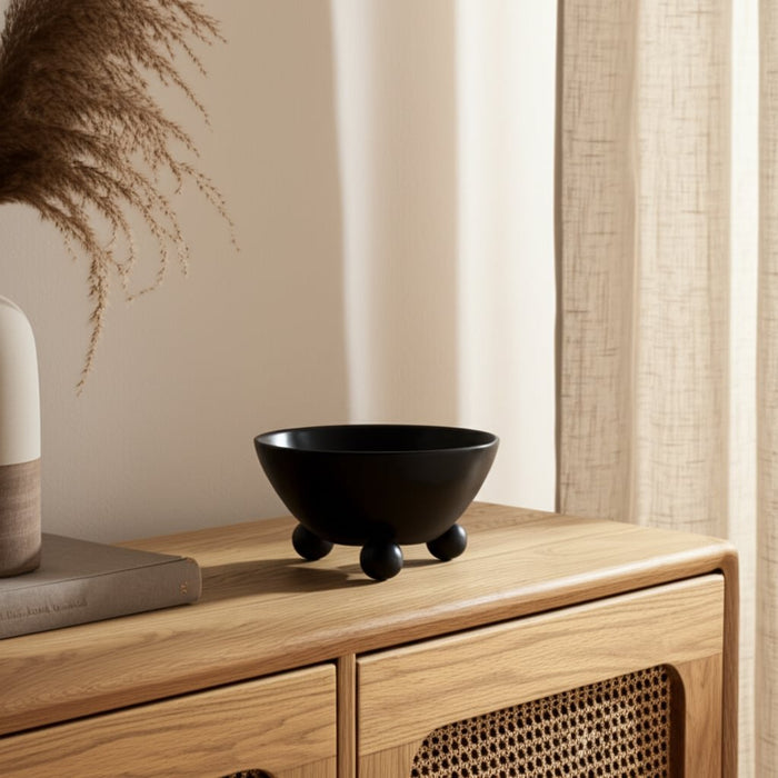 12-bowl-with-ball-feet-black-10