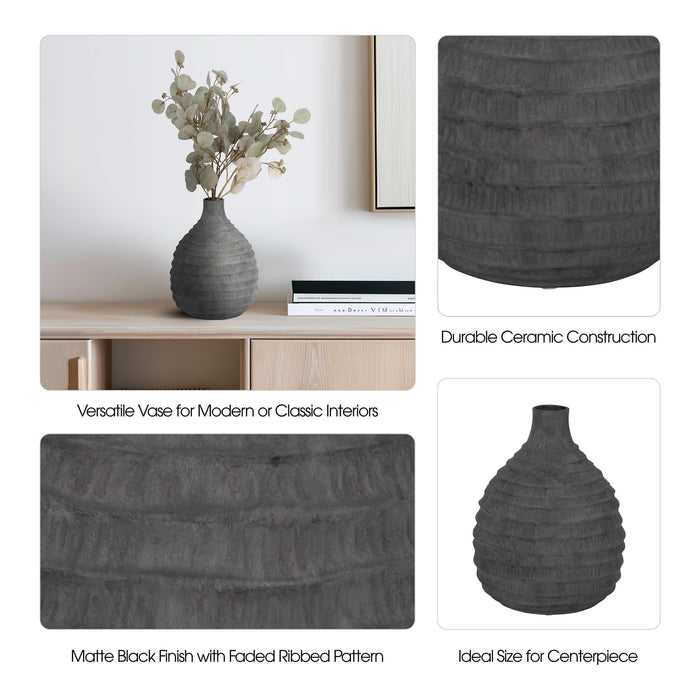 12-faded-ribbed-bulbous-vase-black-8