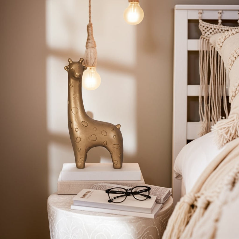 12-standing-giraffe-gold-11