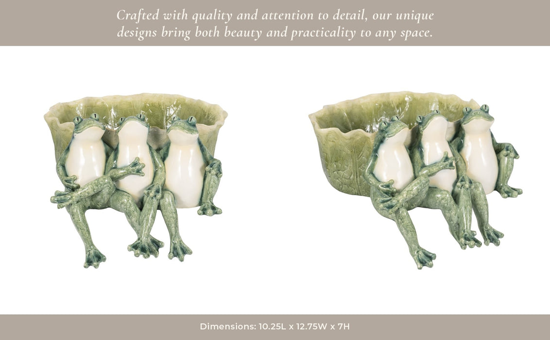 12-three-sitting-frogs-planter-green-15