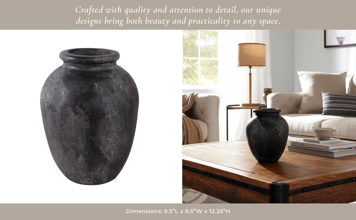 12x9-terracotta-vase-black-10