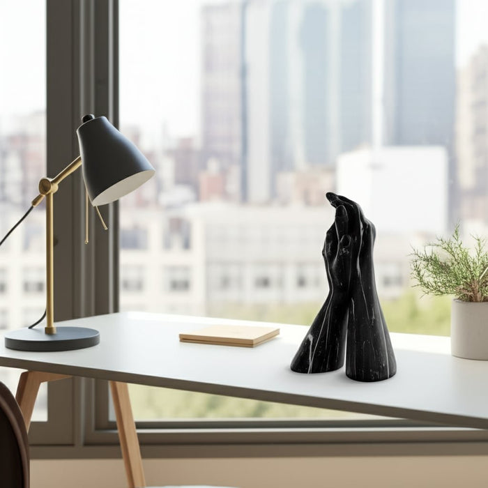 13-marbled-hands-sculpture-black-white-12