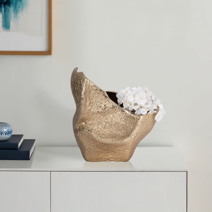 13-organic-edge-metal-vase-champagne-11