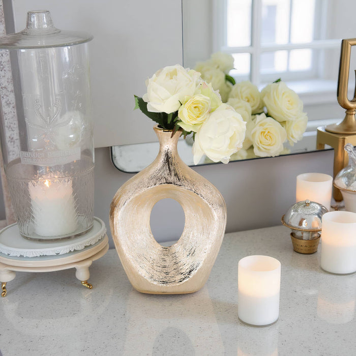 13-scratched-oval-vase-cut-out-champagne-10