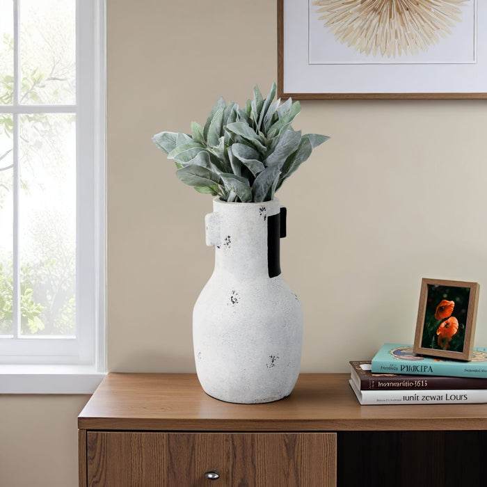 14-black-patch-modern-terracotta-vase-ivory-blk-10