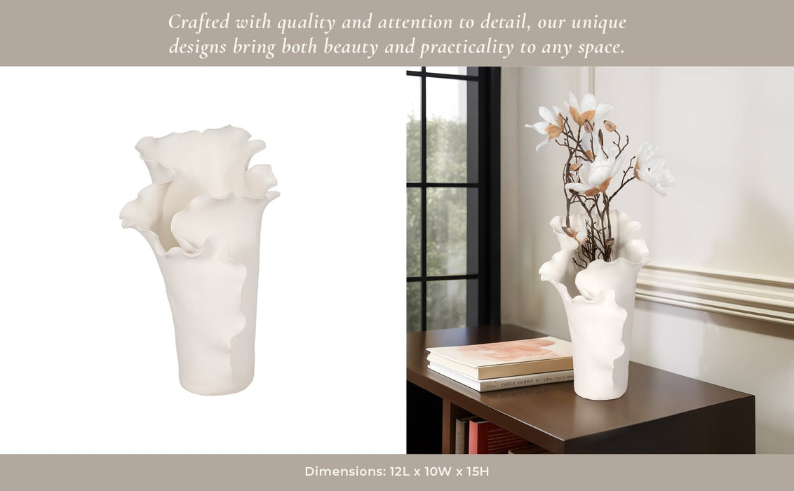 15x11-handmade-flutter-vase-white-12