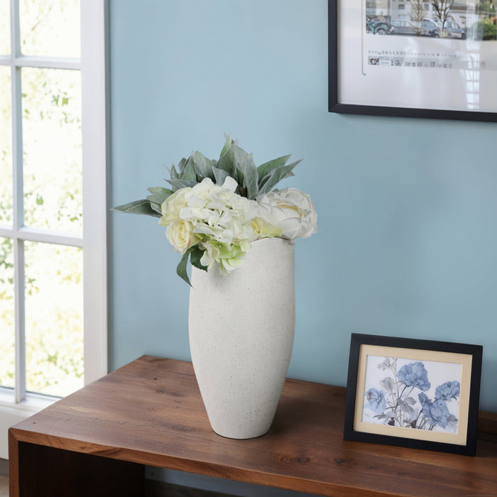 15x8-textured-organic-vase-reactive-inside-white-10