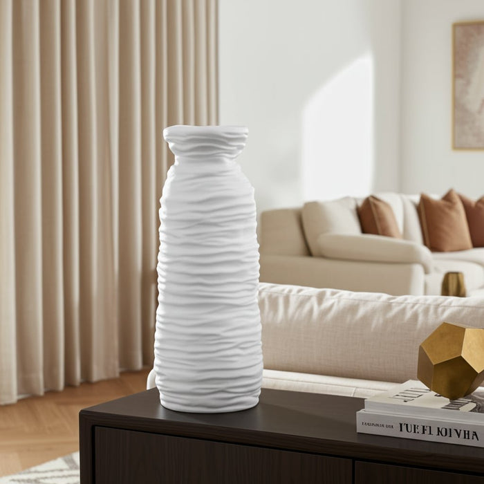 19-horizontal-ribbed-matte-vase-ivory-11